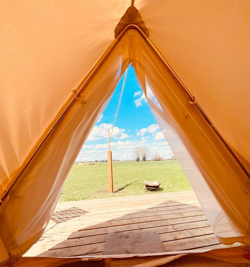 Fen Meadows Glamping - Luxury Cabins And Bell Tents Cambridge  Exteriér fotografie