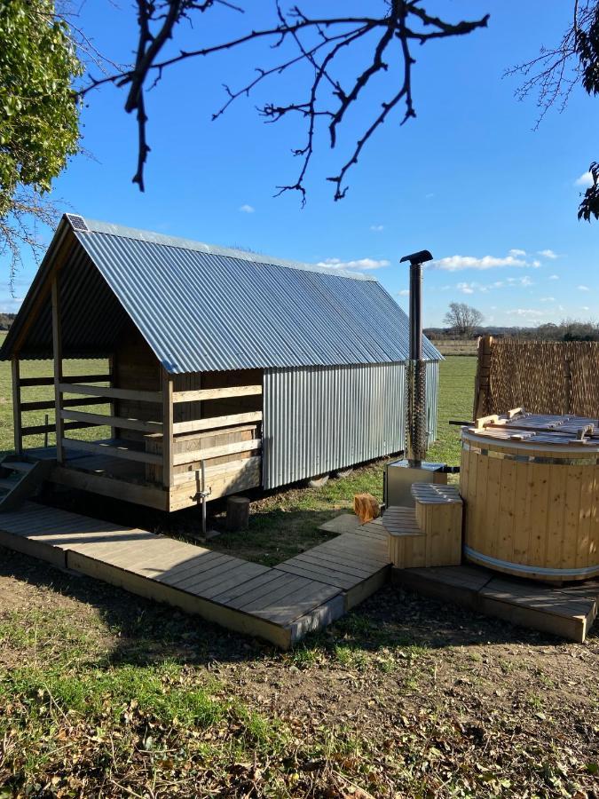 Fen Meadows Glamping - Luxury Cabins And Bell Tents Cambridge  Exteriér fotografie