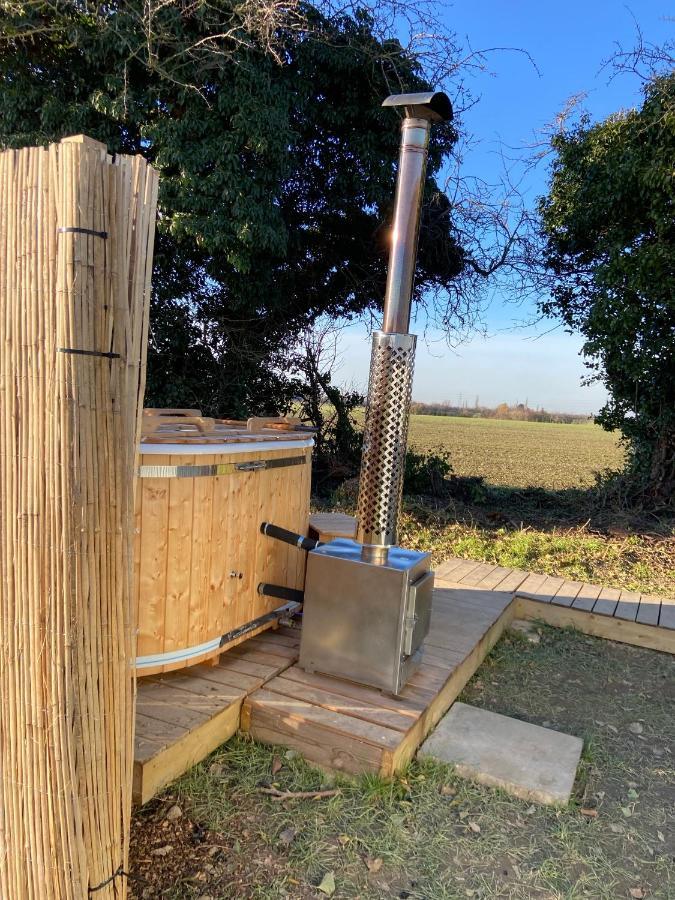 Fen Meadows Glamping - Luxury Cabins And Bell Tents Cambridge  Exteriér fotografie